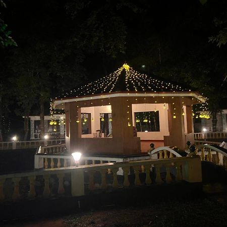 Surya Eco And Wedding Resort Thrissur Exterior foto
